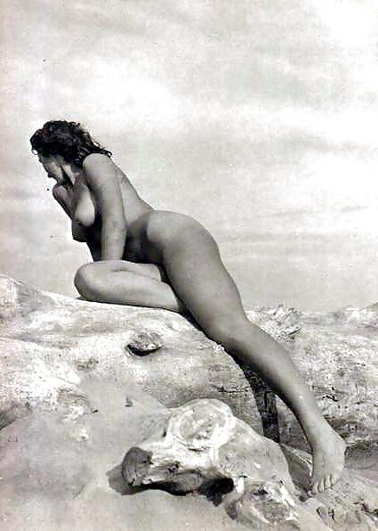 25P Vintage naturism 1