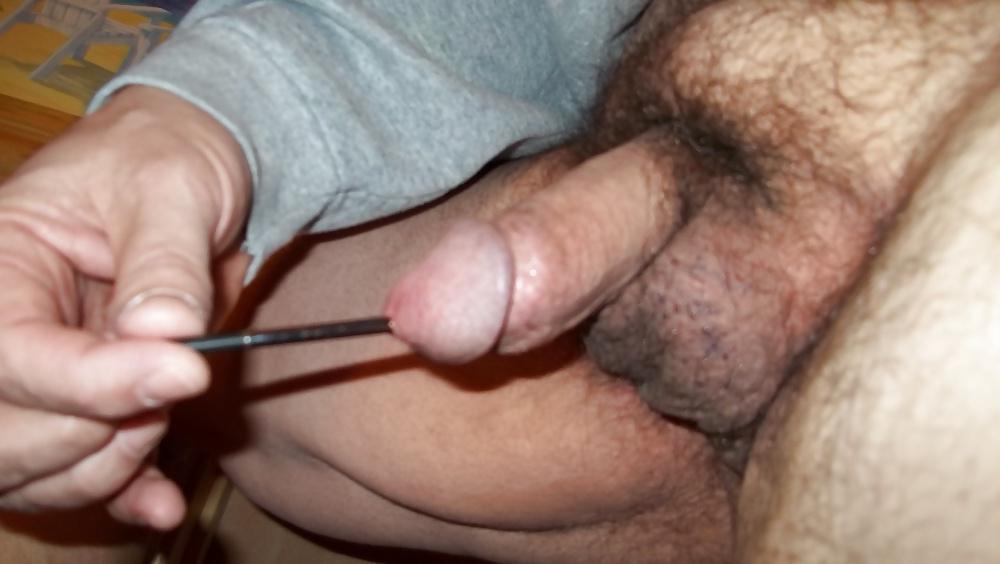 9P Metal stylus peehole insertion