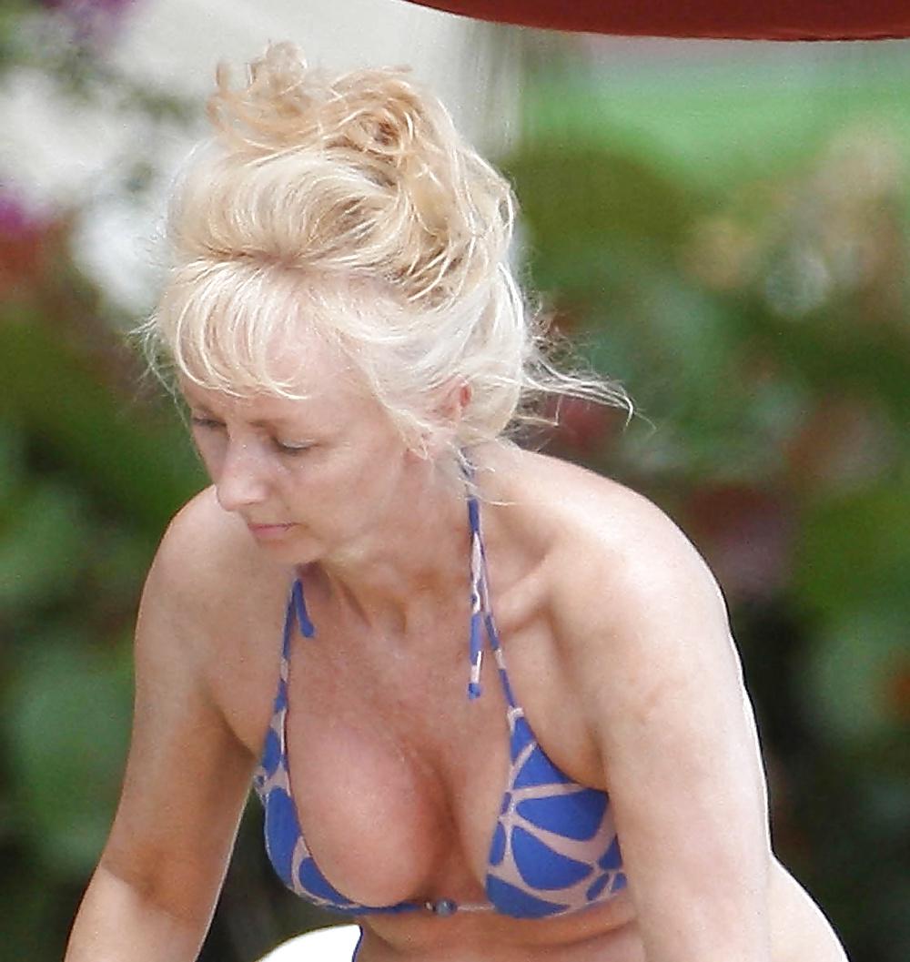 25P Debbie McGee