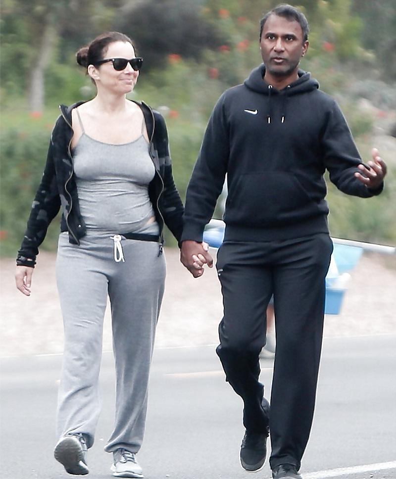25P Celebs oops 52