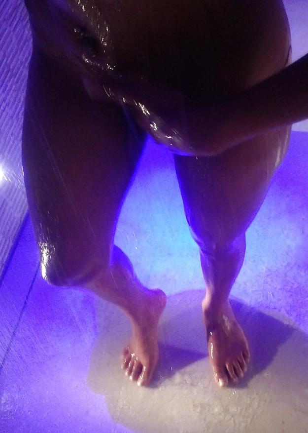 6P Showered and So wet ...