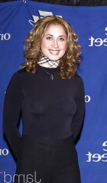 8P Lara fabian (Nue)