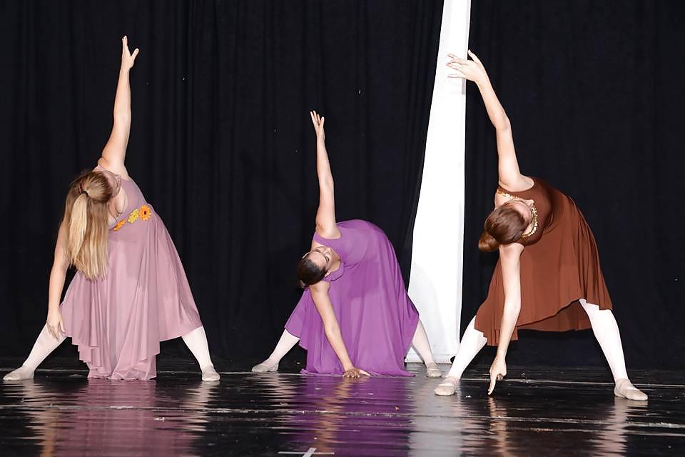 20P Teens balet dancer