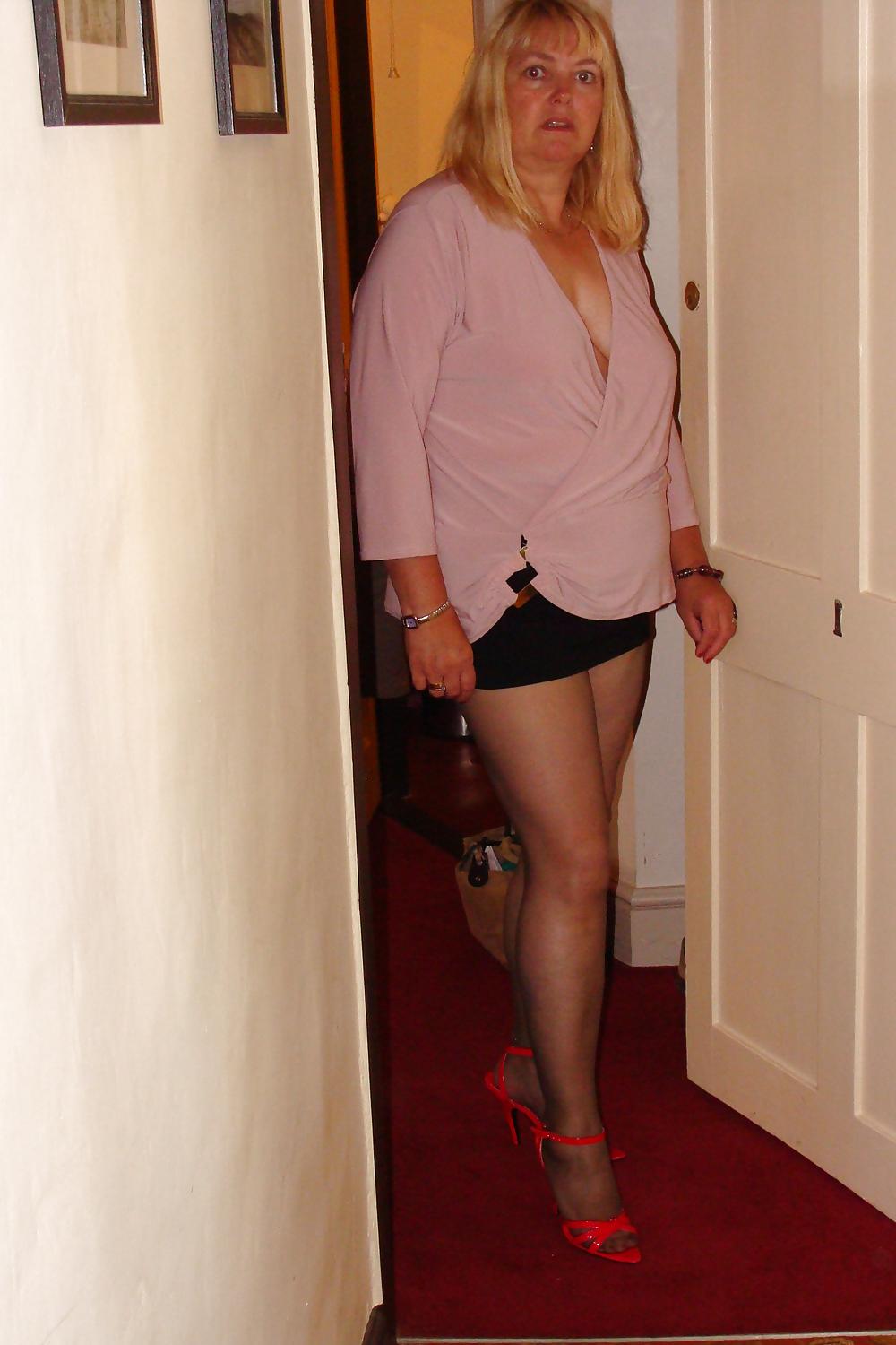 25P Sluts, wives, nudes and exhibitionist