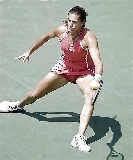 25P Amelie Mauresmo