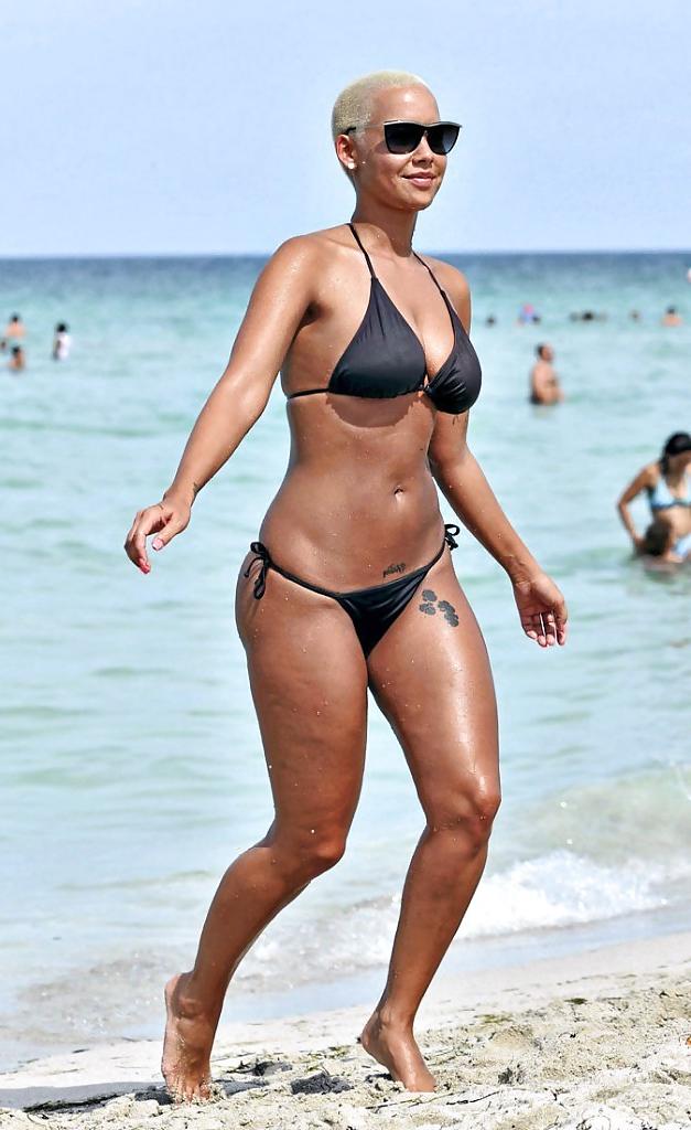25P Celebrity Amber Rose Really Turns me On !