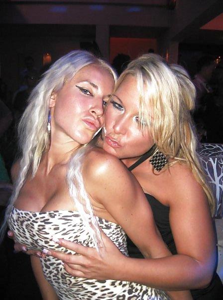 25P Greek Dancer Dina