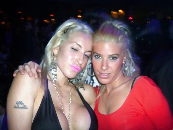 25P Greek Dancer Dina