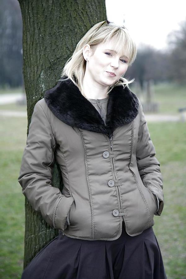 25P Polish weather girl