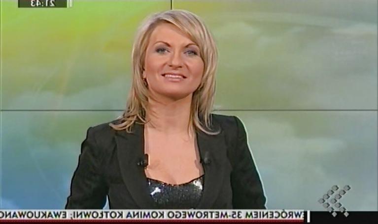 25P Polish weather girl