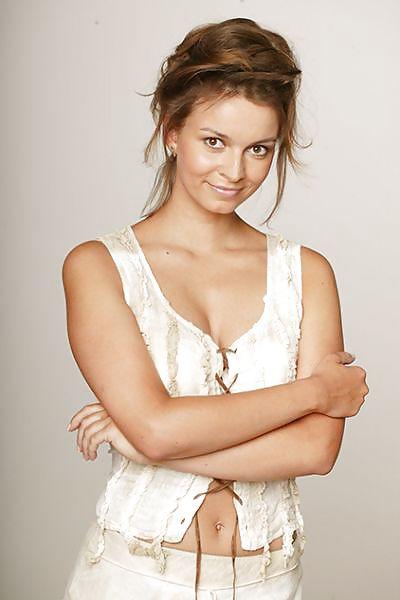 25P Polish weather girl