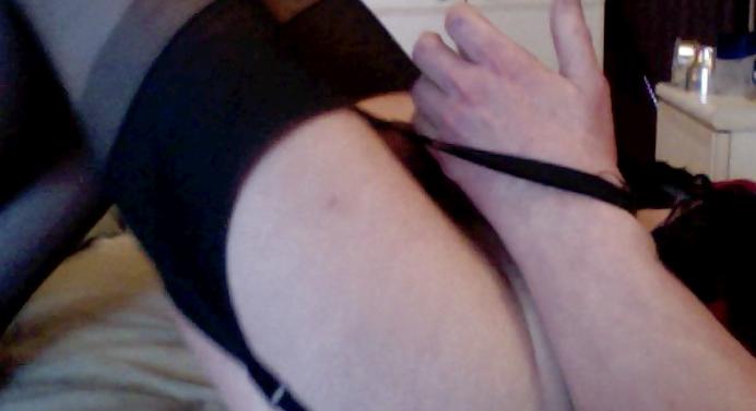 5P Wanking my penis & balls.