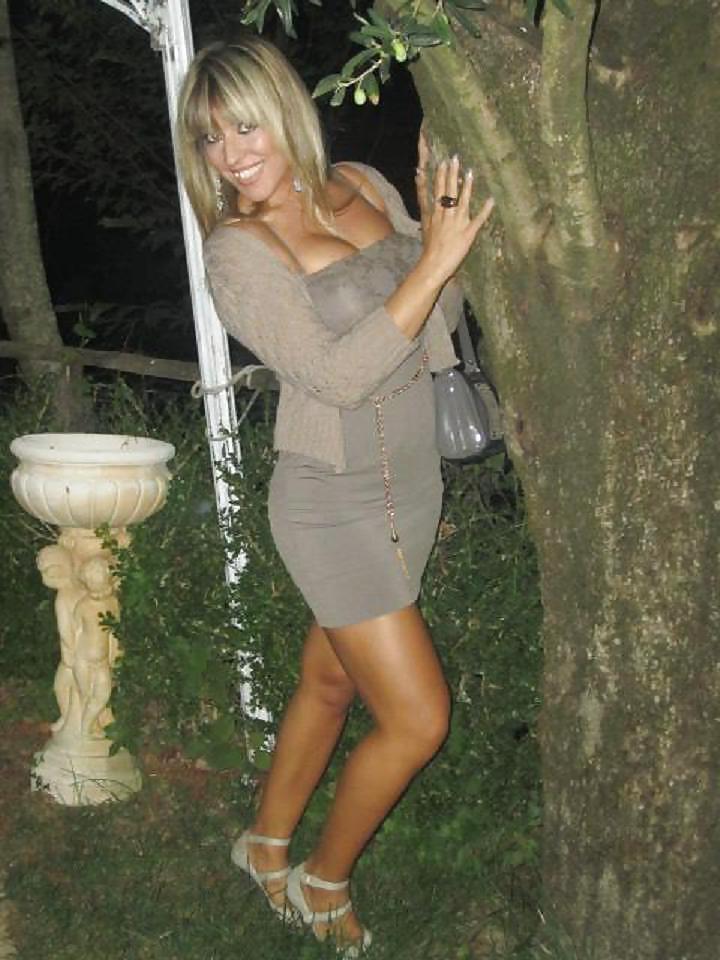 12P Italian girl: Maria