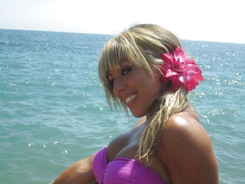 12P Italian girl: Maria