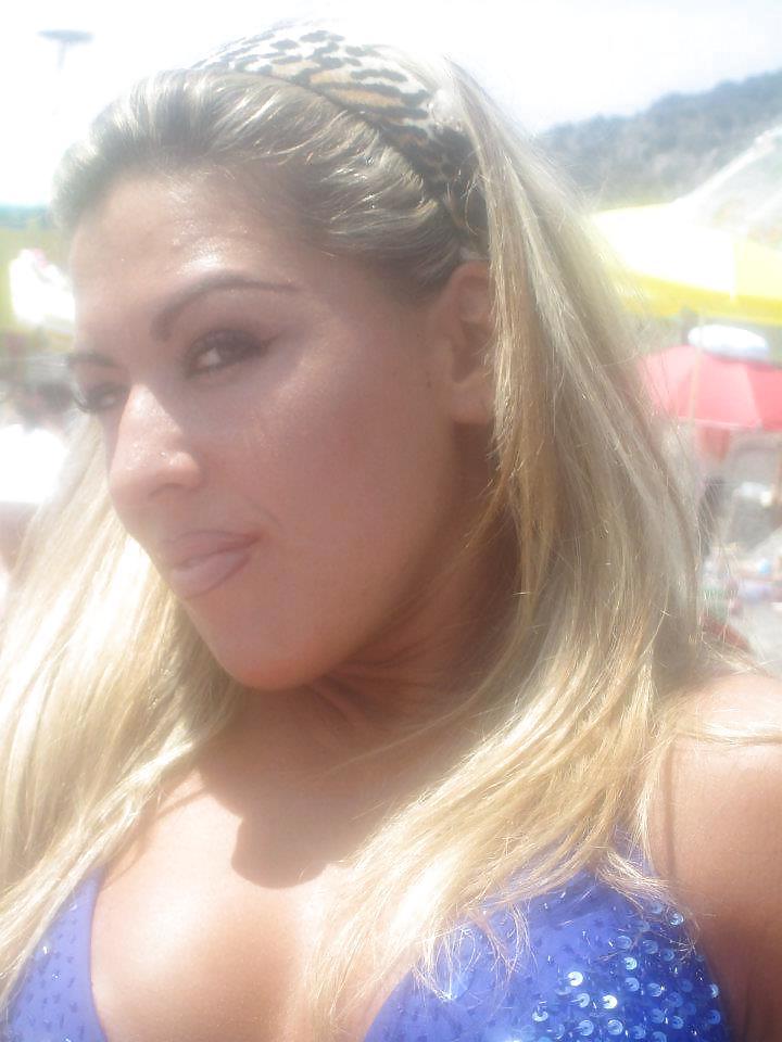 12P Italian girl: Maria