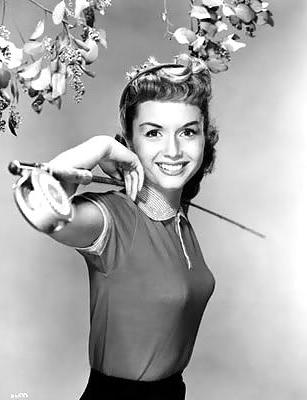 25P DEBBIE REYNOLDS  SUPER SEXY CELEBRITY