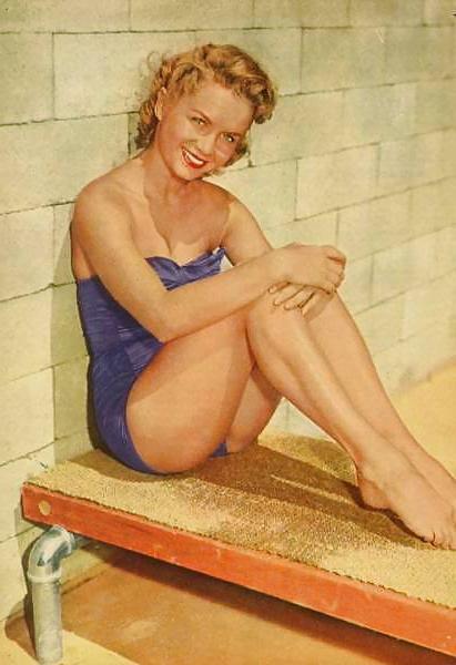 25P DEBBIE REYNOLDS  SUPER SEXY CELEBRITY
