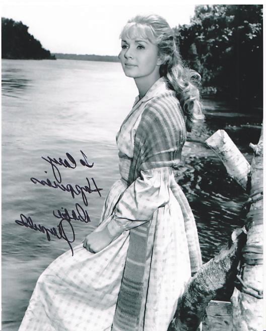 25P DEBBIE REYNOLDS  SUPER SEXY CELEBRITY