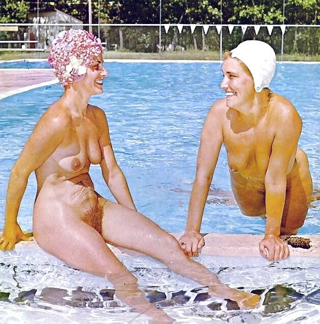 22P Mature ladies of yesteryear.