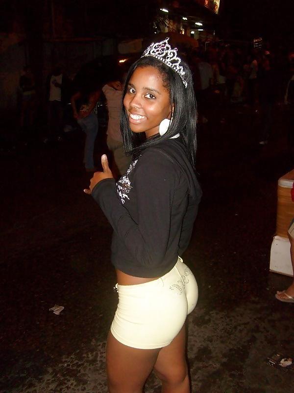 25P Babes in slums of Rio. 5 (personal files)