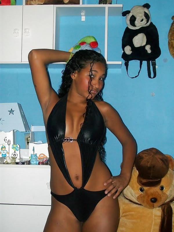 25P Babes in slums of Rio. 5 (personal files)