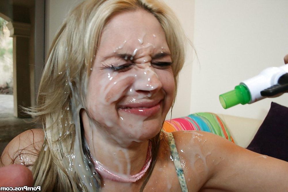 25P Sarah Vandella  Cumshot Surprise