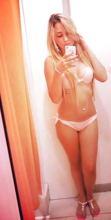 25P Italian girl: suzy