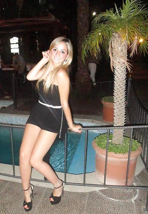 25P Italian girl: suzy