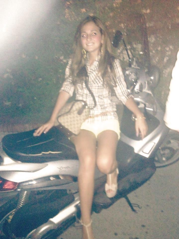 25P Italian girl: suzy