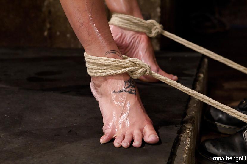20P Bound feet and toes