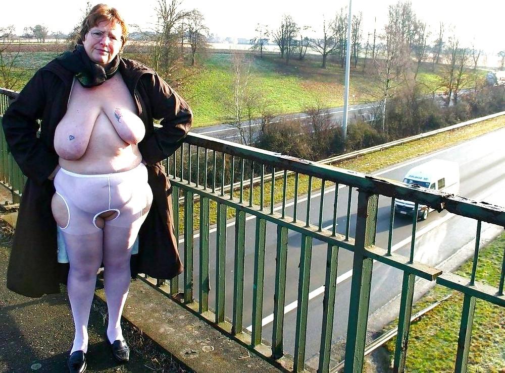 10P Saggy tits 43.