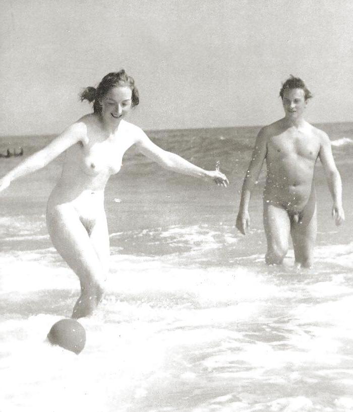 25P Vintage Nudism Magazines : Kavalkad & Tidlosa