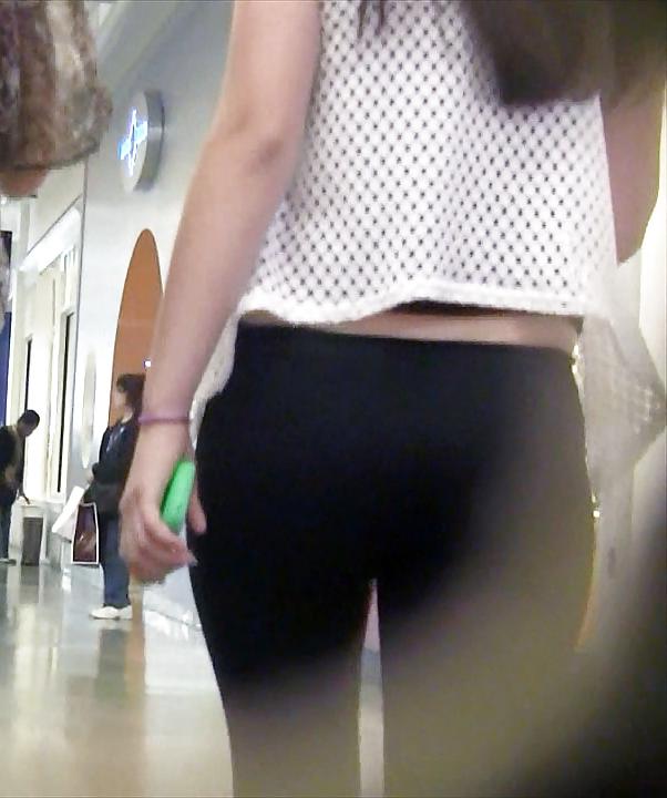 25P Mix of Teens Candid, Ass, Bikini