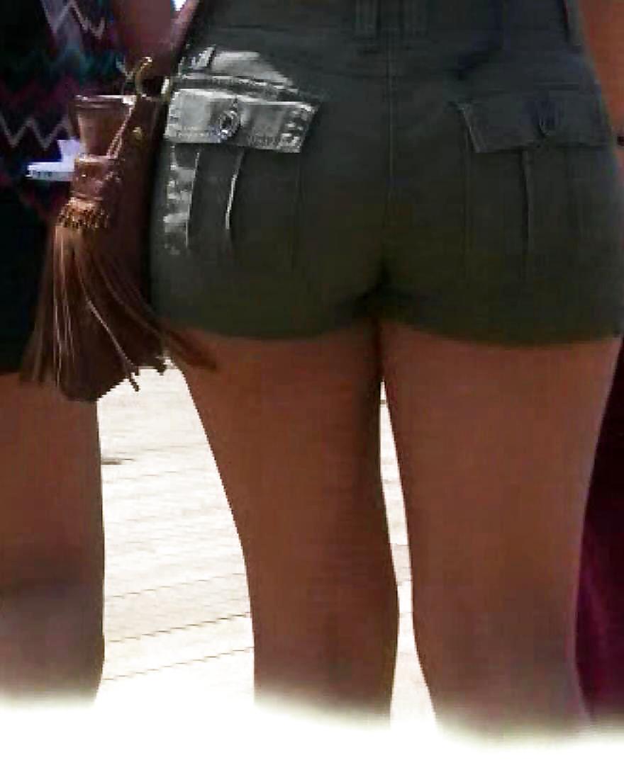 25P Mix of Teens Candid, Ass, Bikini