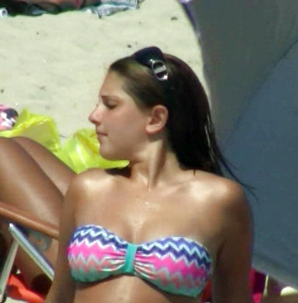 25P Mix of Teens Candid, Ass, Bikini