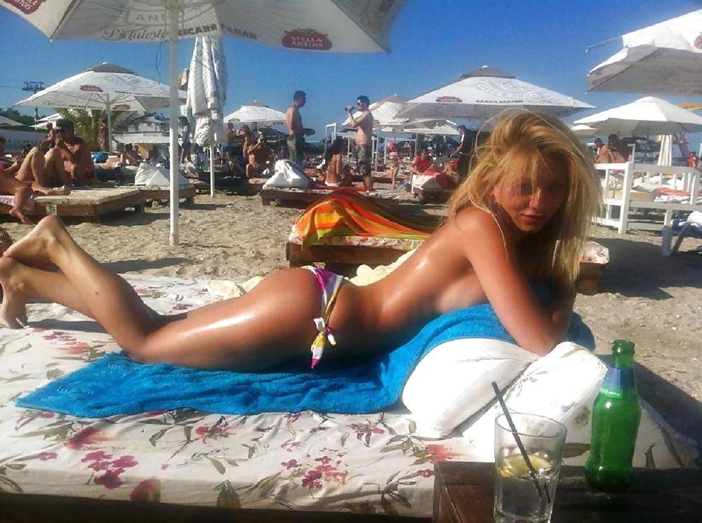 11P Italian girl: Gabriella