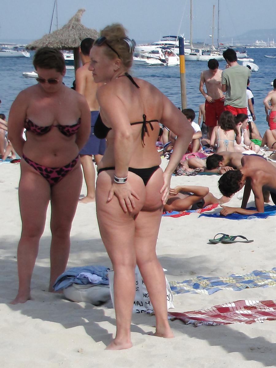 13P Thongs and hot pants on European beaches