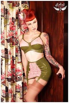 20P Sexy Latex And Vintage Ladys