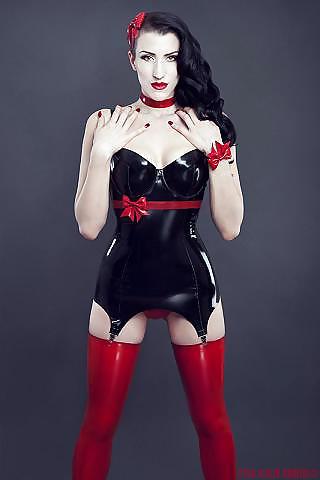 20P Sexy Latex And Vintage Ladys
