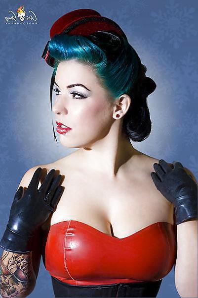 20P Sexy Latex And Vintage Ladys