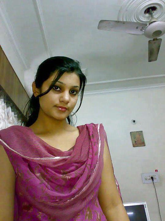 25P Complete Set 3: Posing ex-girl friends
