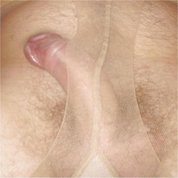 4P Tan pantyhose