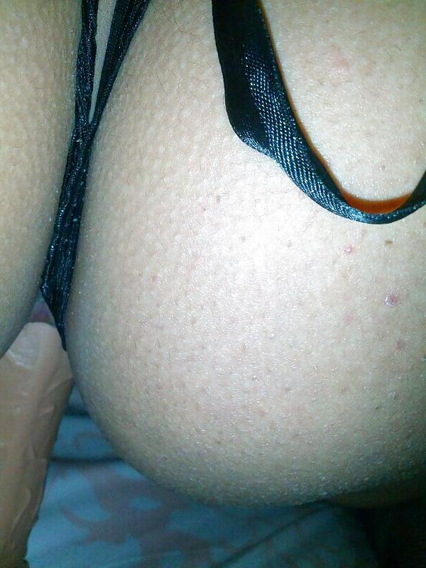17P Fresh sexy swinger taking self shots