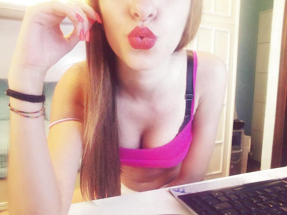 22P Veronica 18yo sexy italian teen