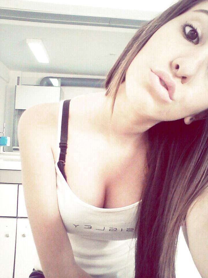 22P Veronica 18yo sexy italian teen