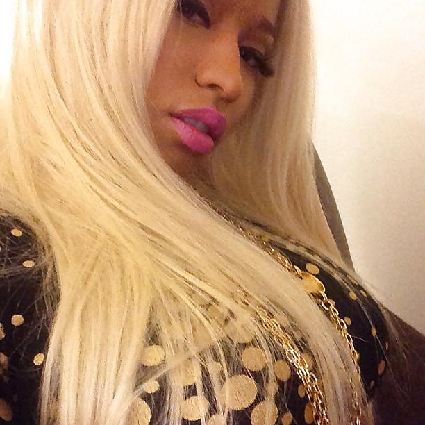 23P Nicki Minaj slutty instagram pics