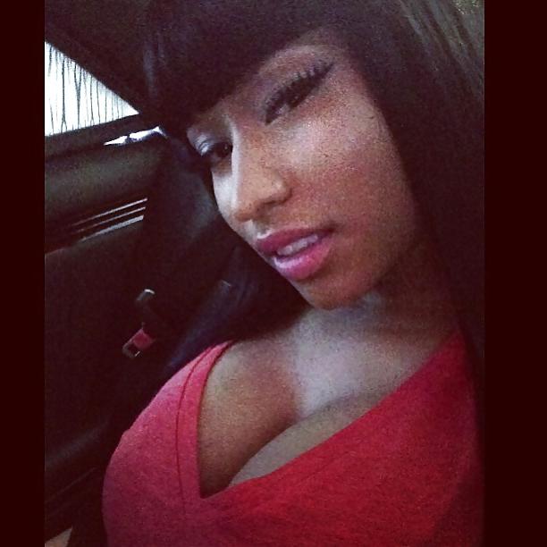 23P Nicki Minaj slutty instagram pics