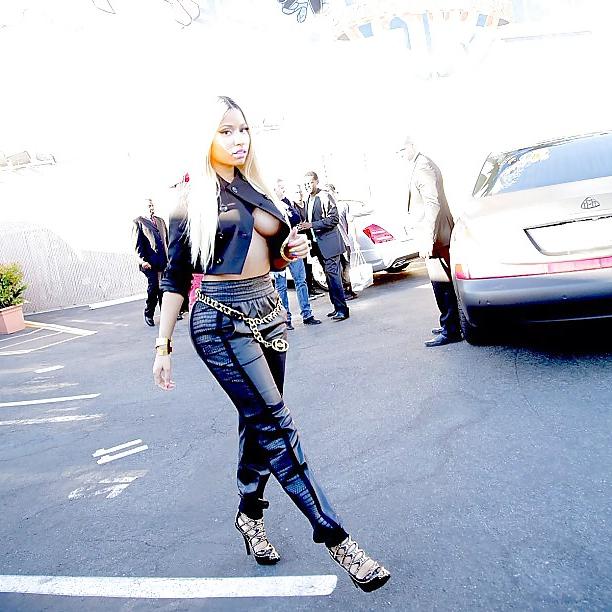 23P Nicki Minaj slutty instagram pics