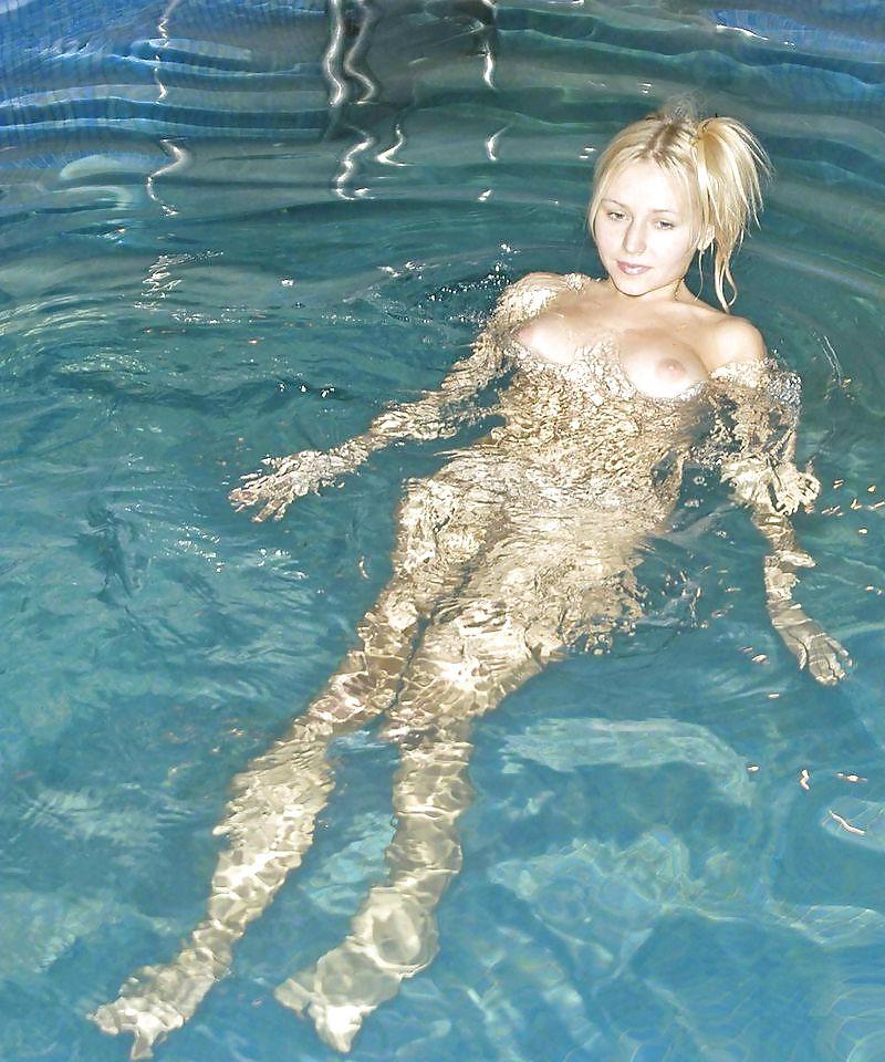 14P Blond Girl In The Pool,By Blondelover.