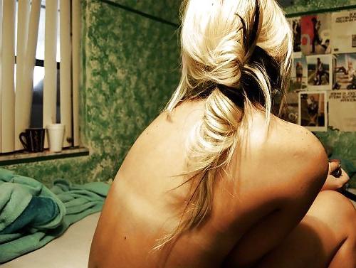 25P Hot girls with tan lines 
